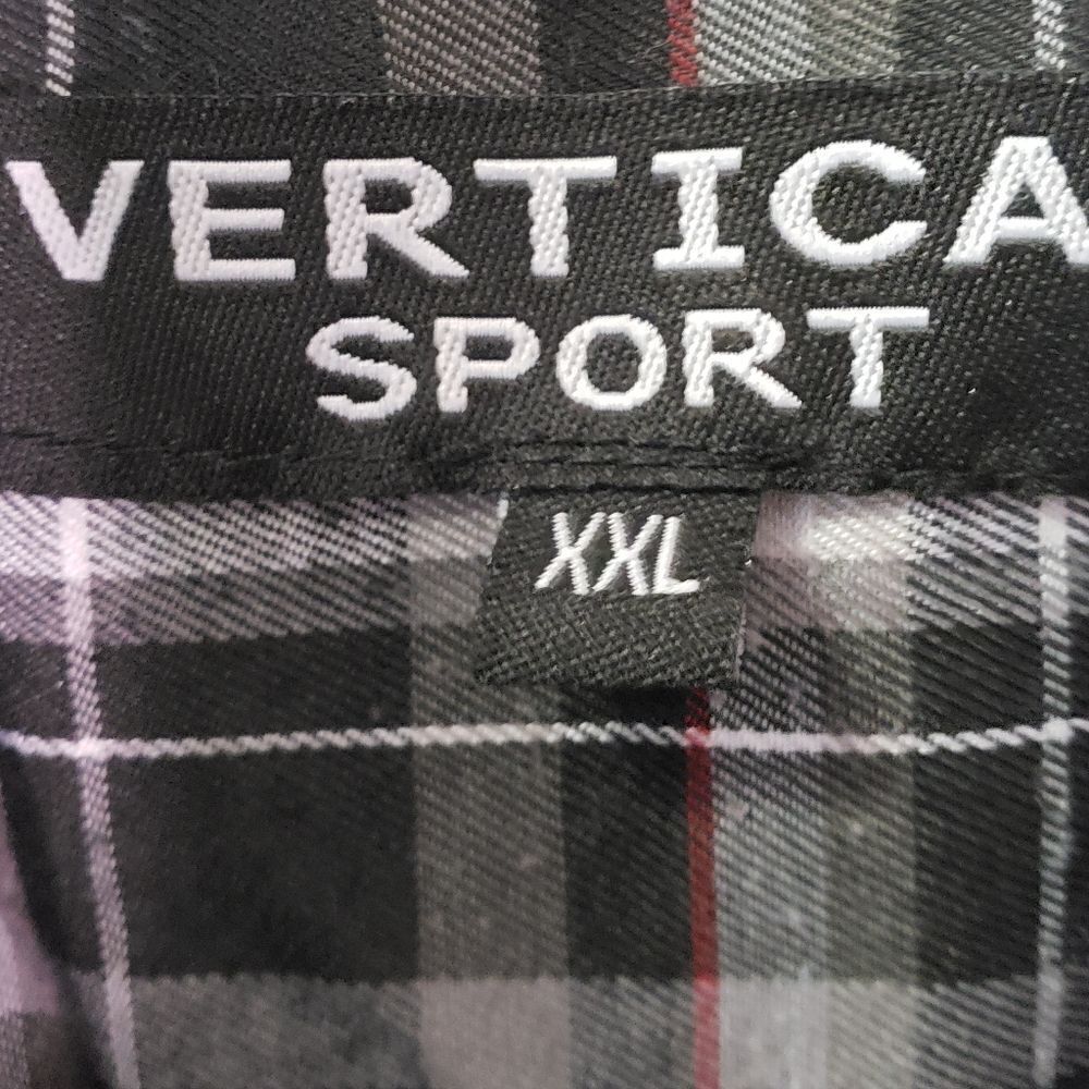 Vertical Sport Button-up Top - Picture 4 of 4